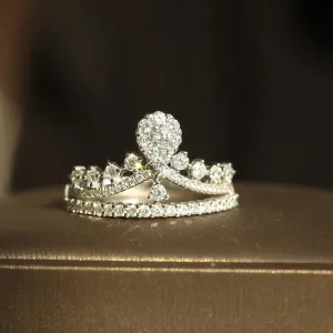 18k Round Cut Diamond Crown Design Engagement Ring