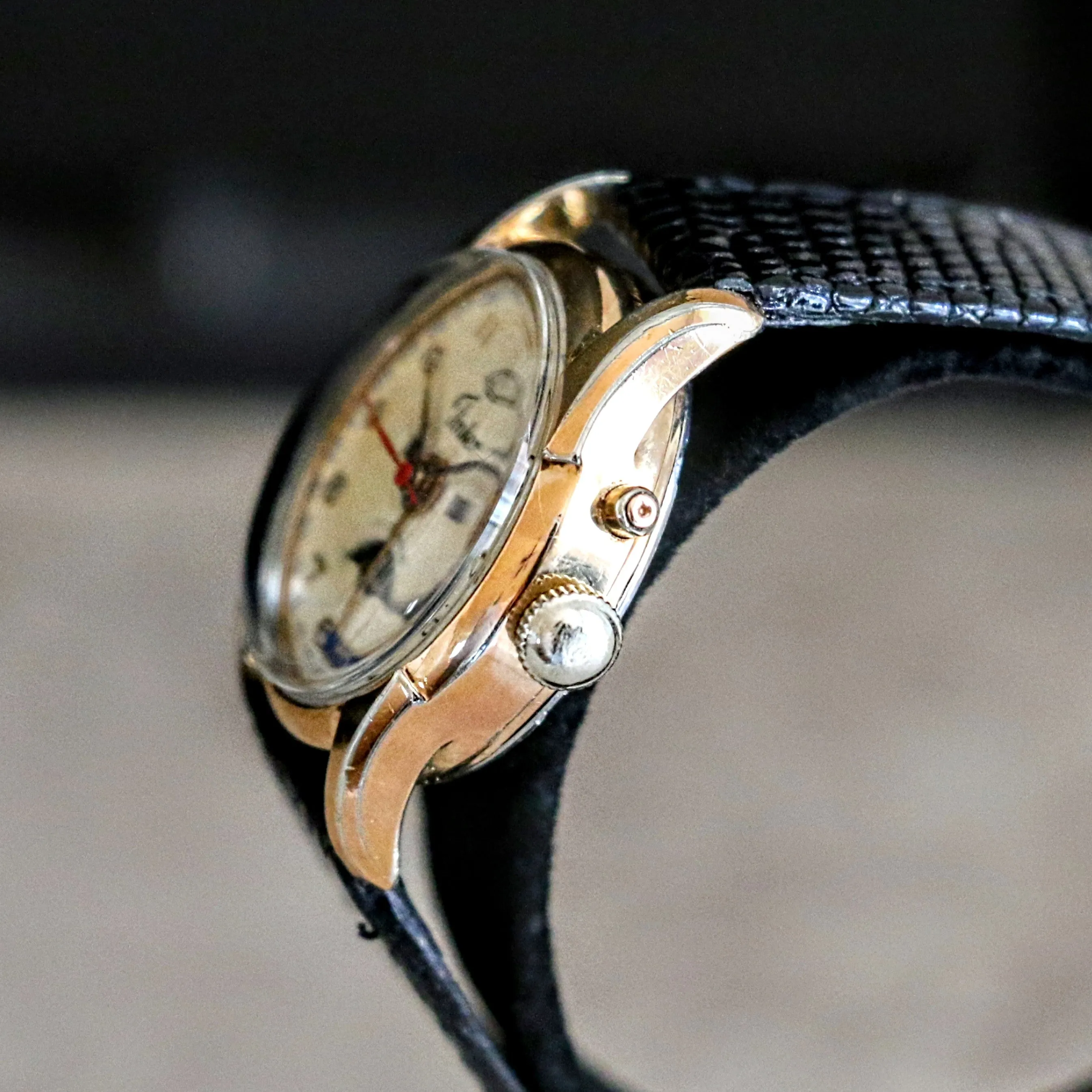 1940s TINKER Triple Calendar Moon Phase Wristwatch Cal. VALJOUX 89 Watch
