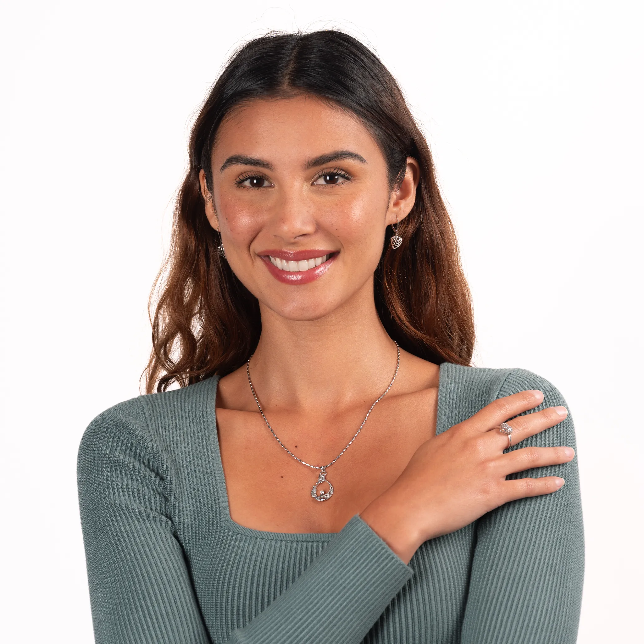 Aloha Heart Earrings in White Gold - 11mm