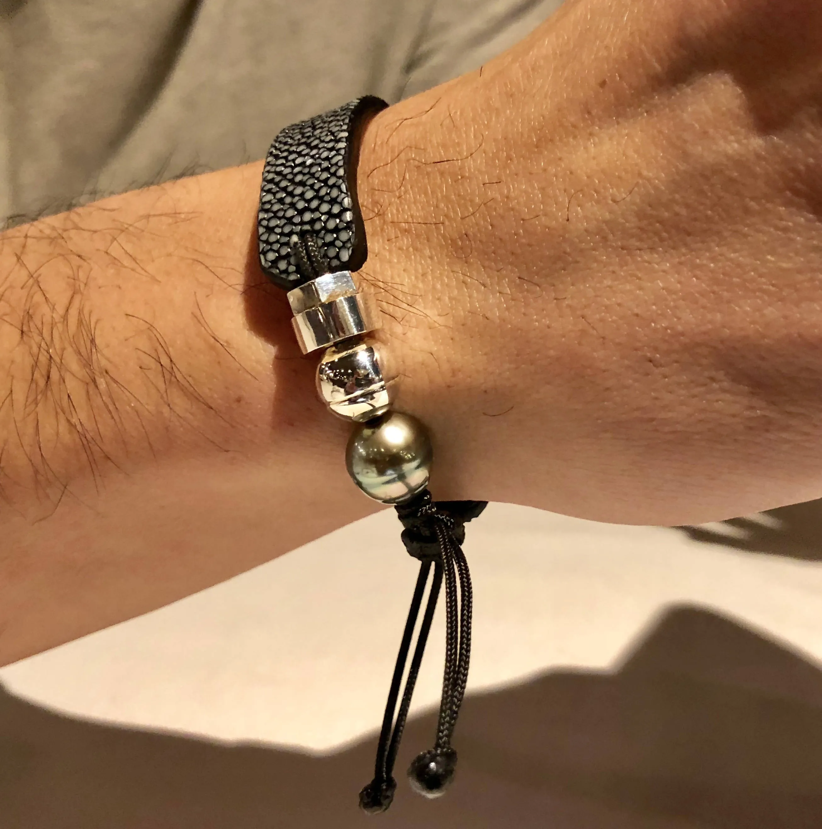 Bracelets en cuir de raie / galuchat