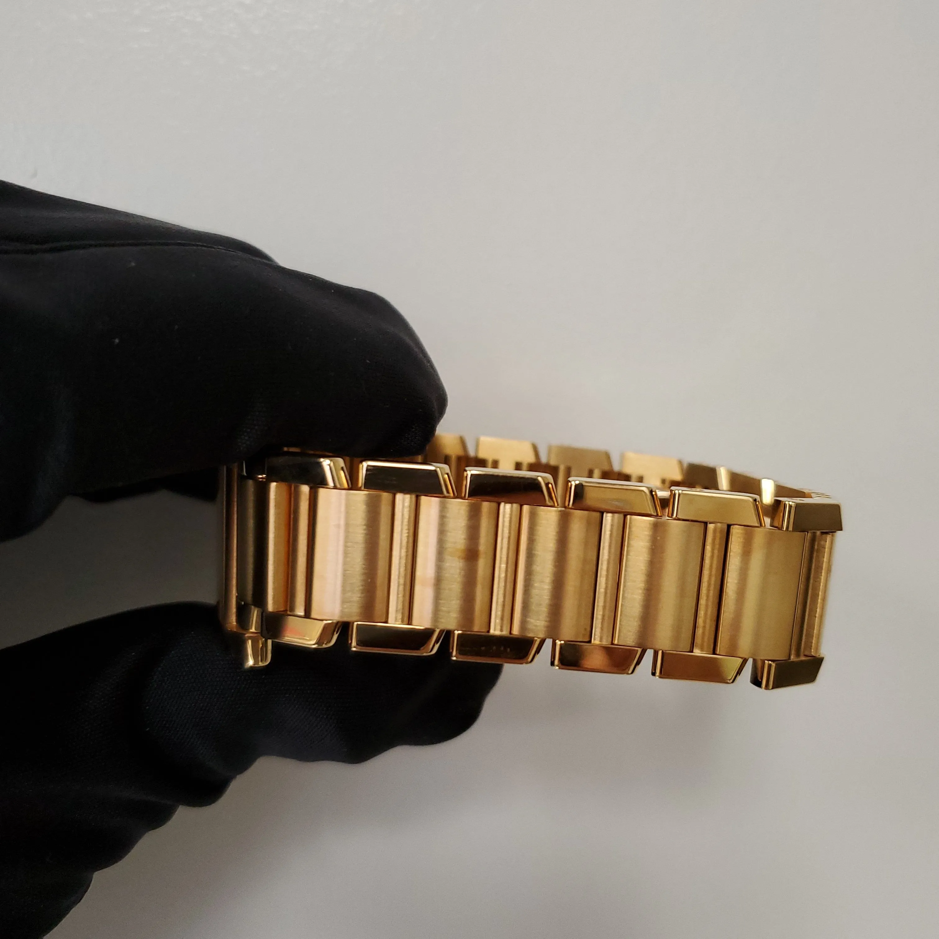 Cartier Tank Francaise 1840 18K Yellow Gold Watch