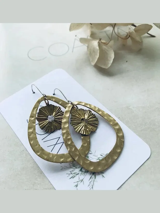 CHEMISTRY Flower Earrings