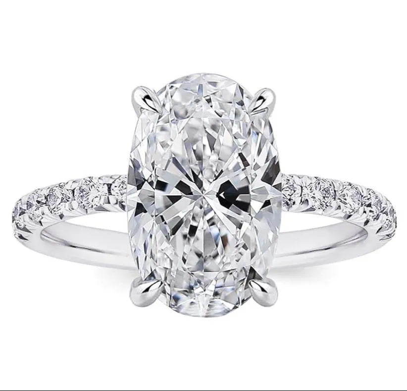 Classic Oval-cut Diamond White Gold Engagement Ring