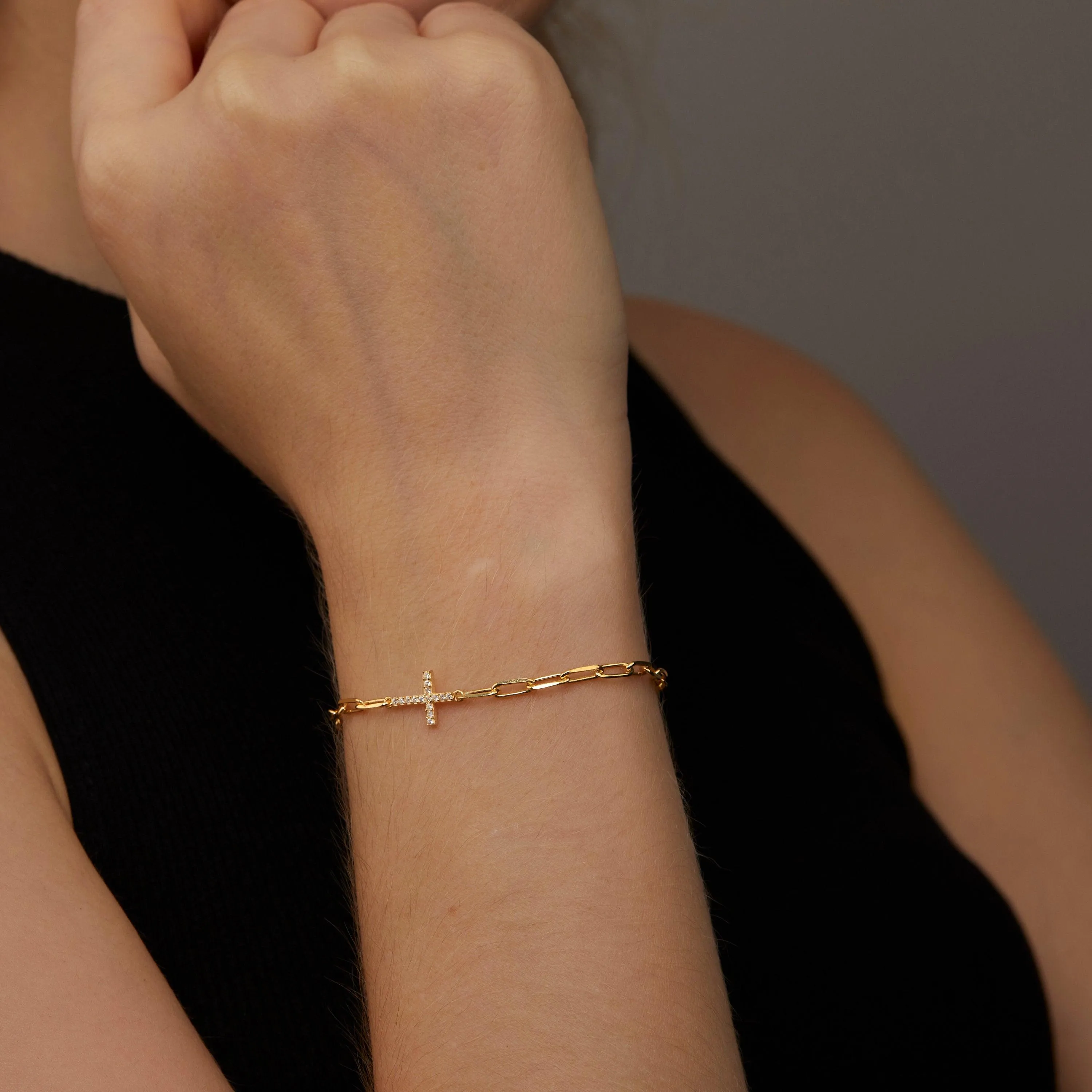 Cross Bracelet with Paperclip Chain - 18K Gold Vermeil