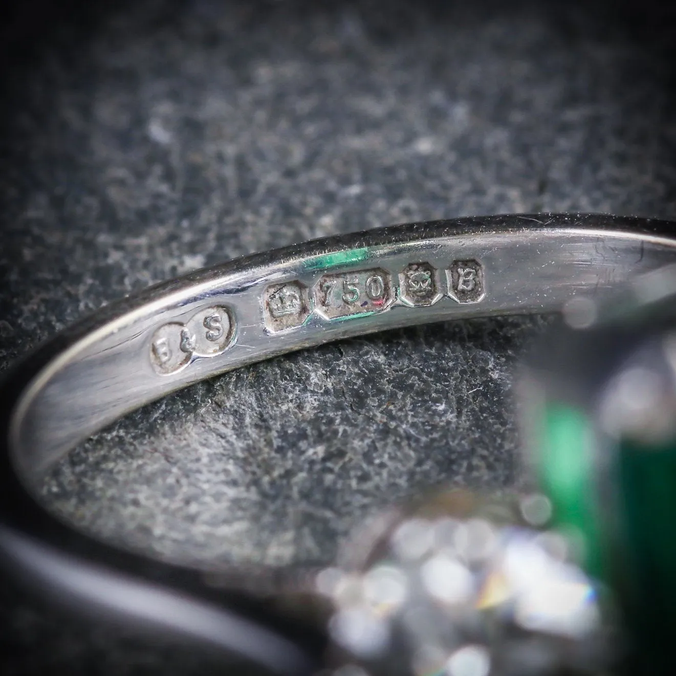 Emerald Diamond Trilogy Ring 18Ct Gold Dated 1976