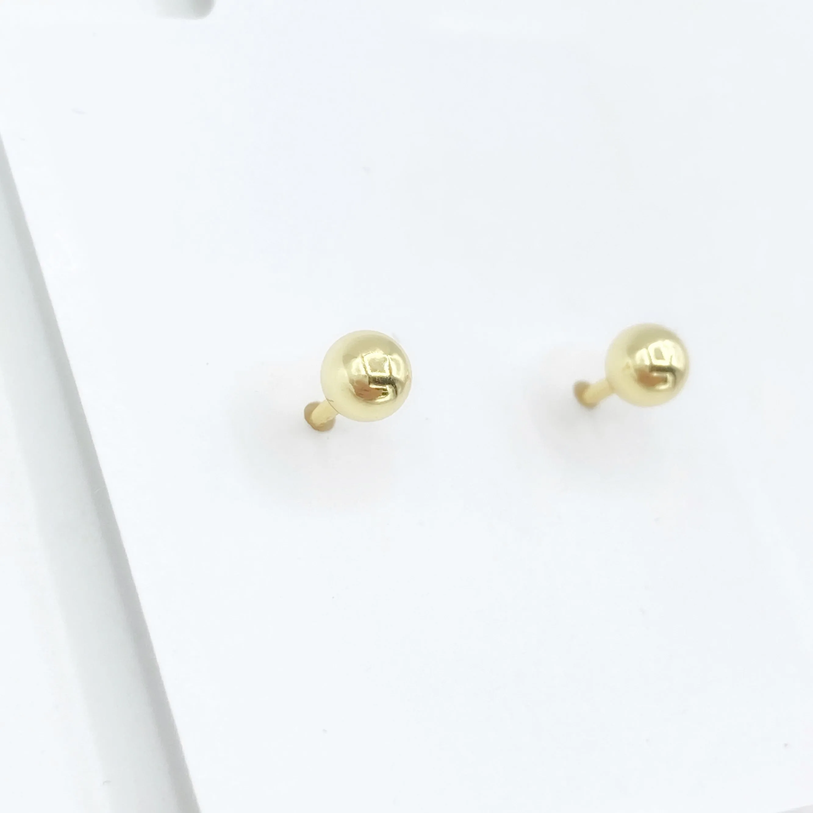 Enamel Heart Screwback Studs - Red