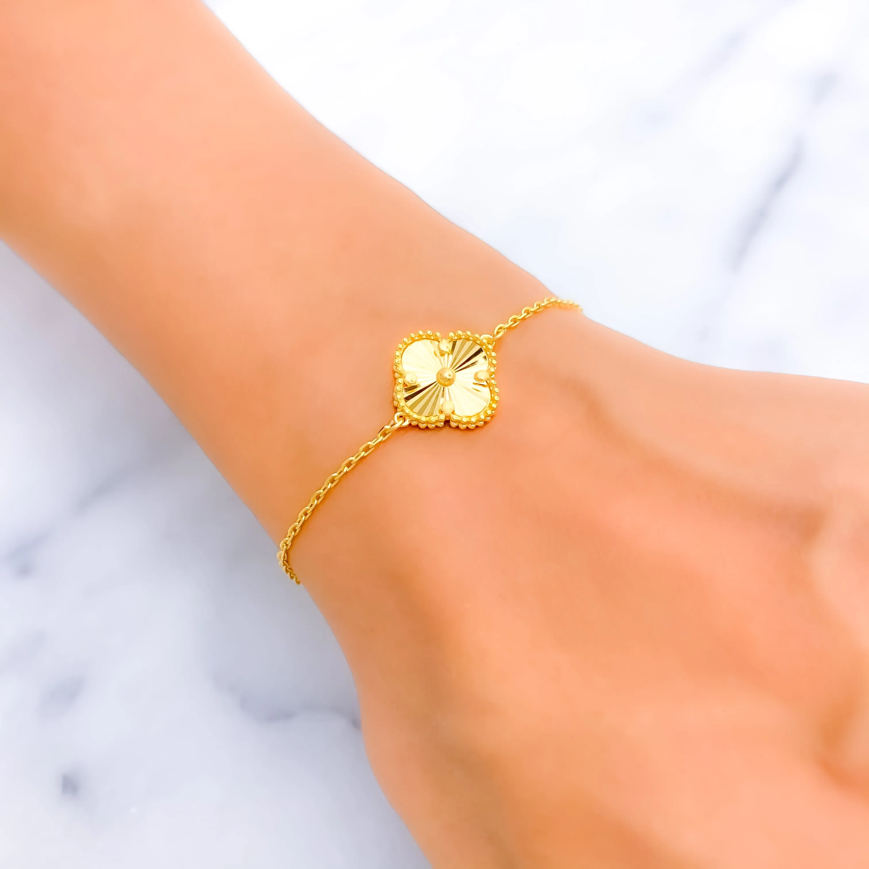 Eternal Radiant 21k Gold Clover Bracelet