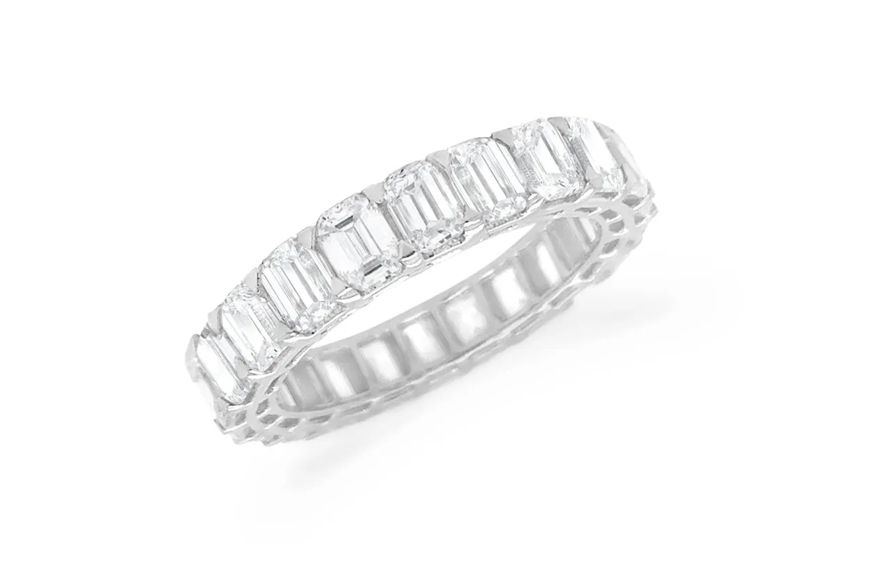 Eternity Ring 18kt White Gold & Emerald Cut Diamonds 3.80 cts