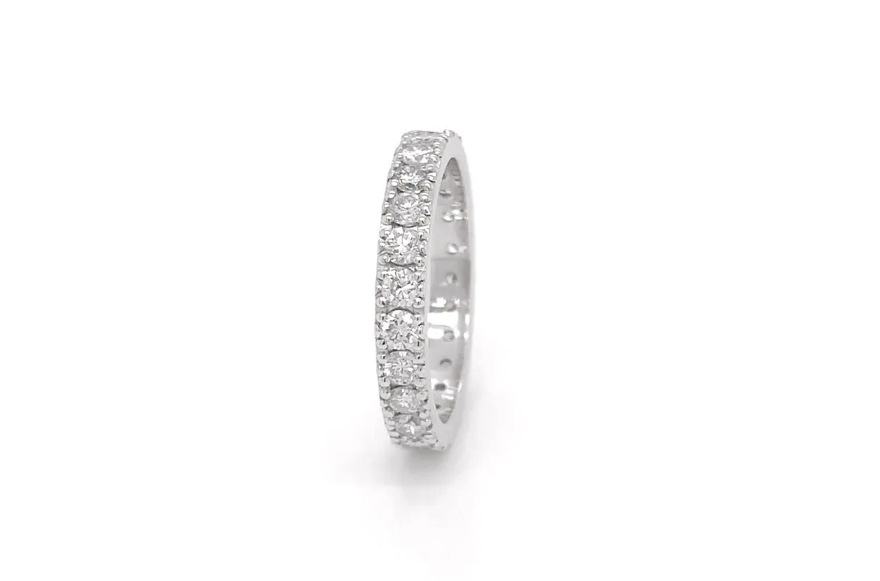 Eternity Ring White Gold with 25 Diamonds 1.60 cts