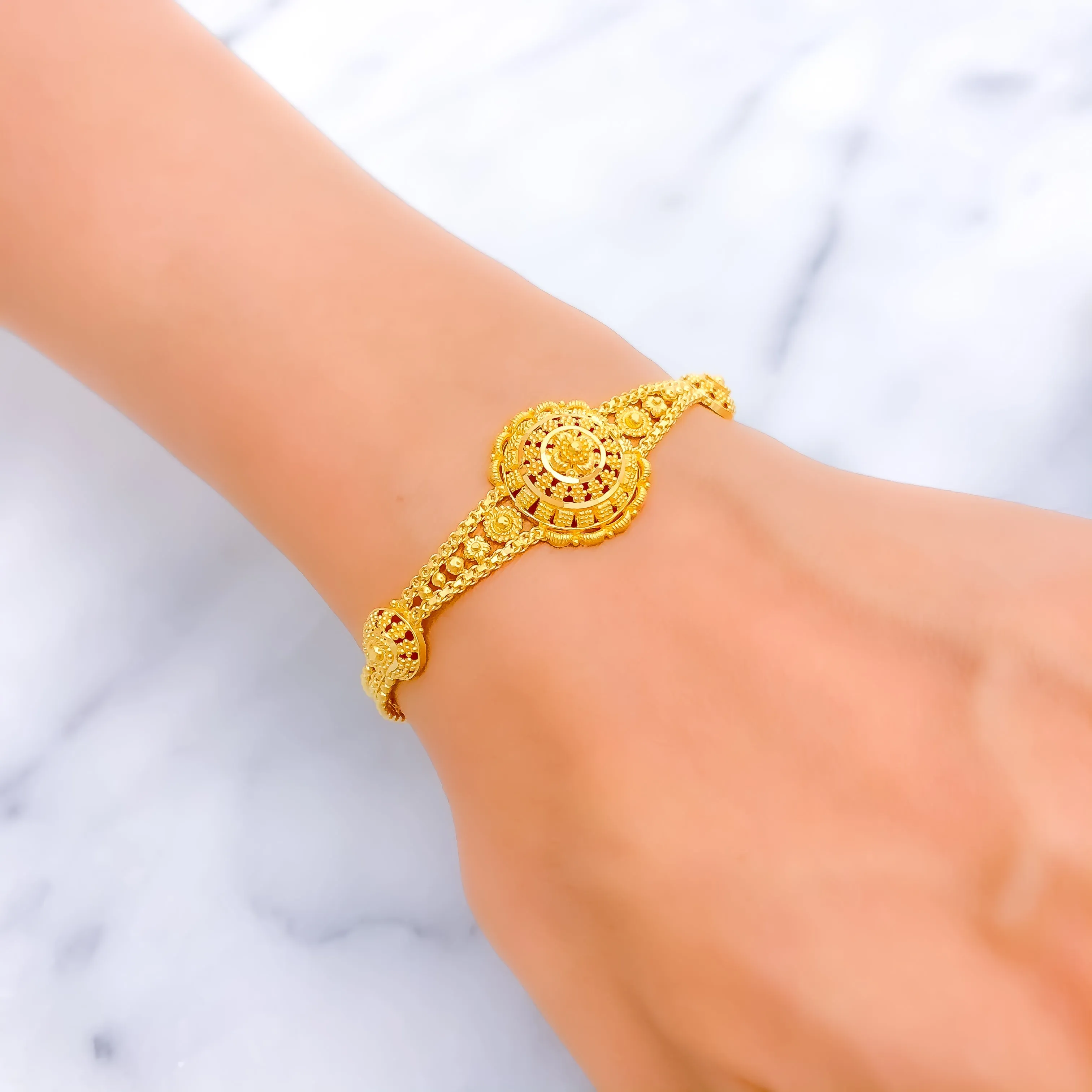 Exquisite Chic Floral Dome 22k Gold Bracelet