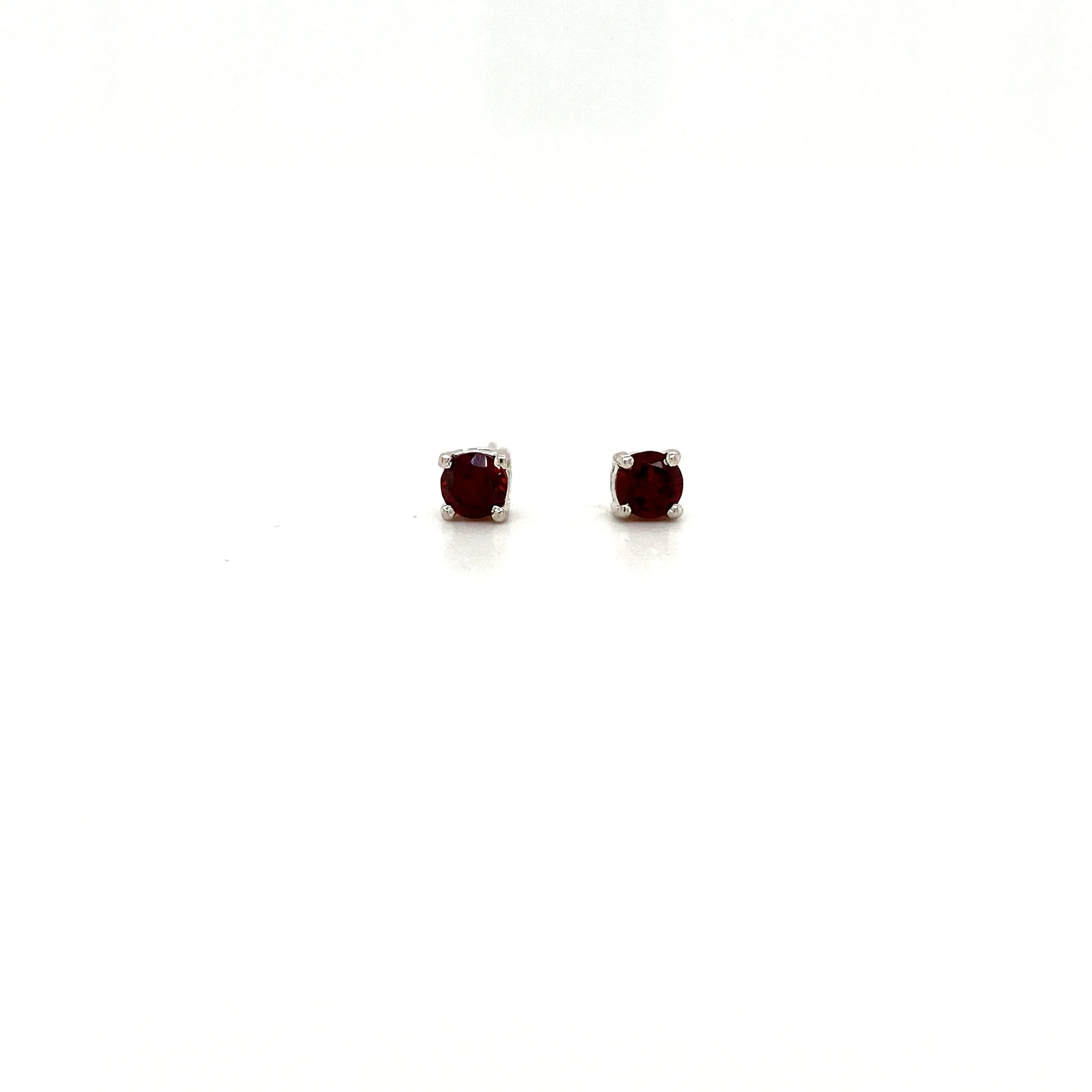 Garnet Earring in .925 Sterling Silver - KST 52601