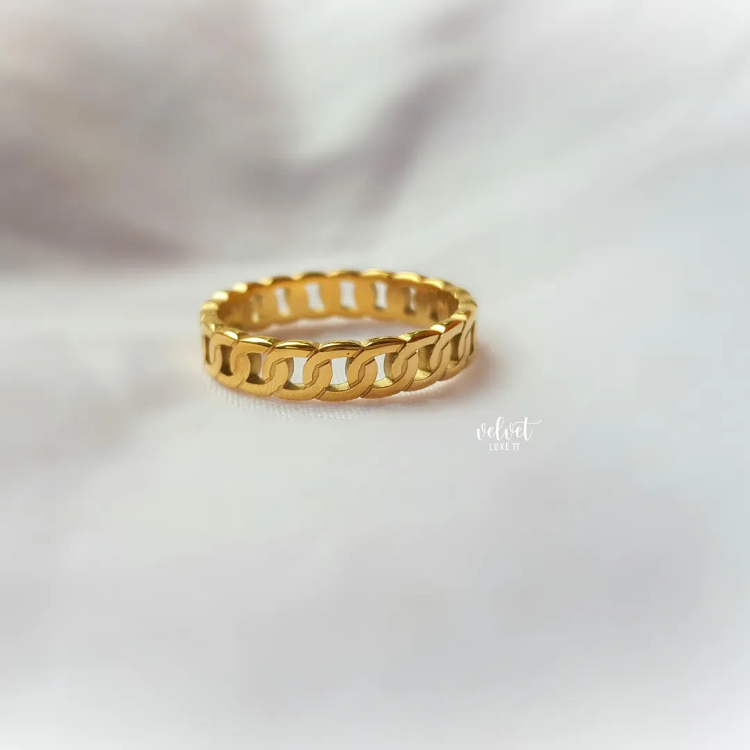 Kendra Ring