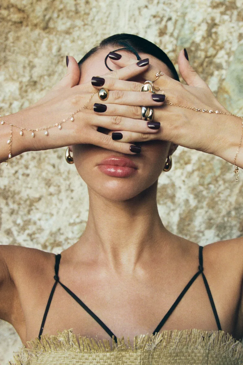 Maeve Pearl Shaker Hand Chain