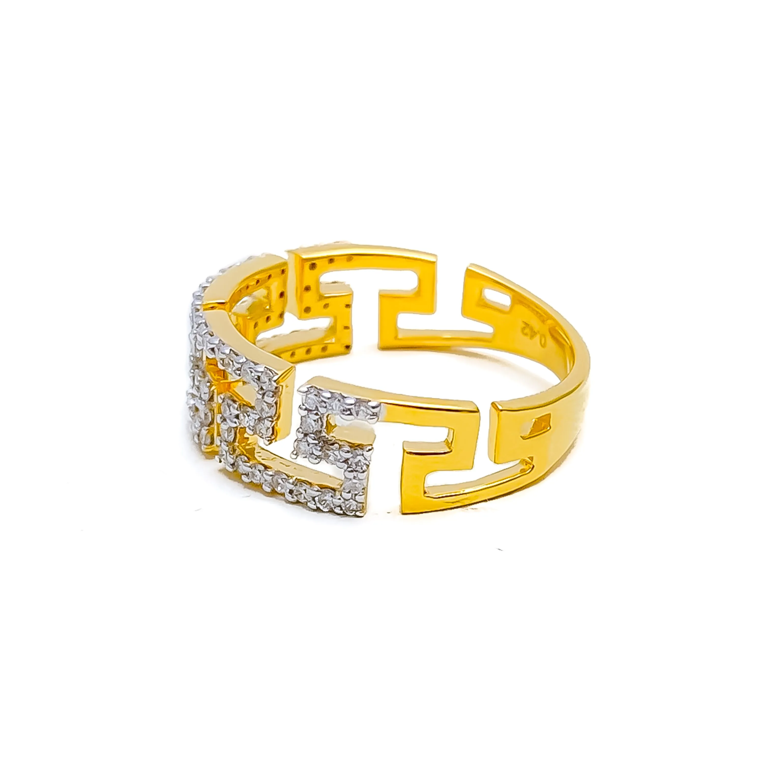 Magnificent Modern 18K Gold   Diamond Band
