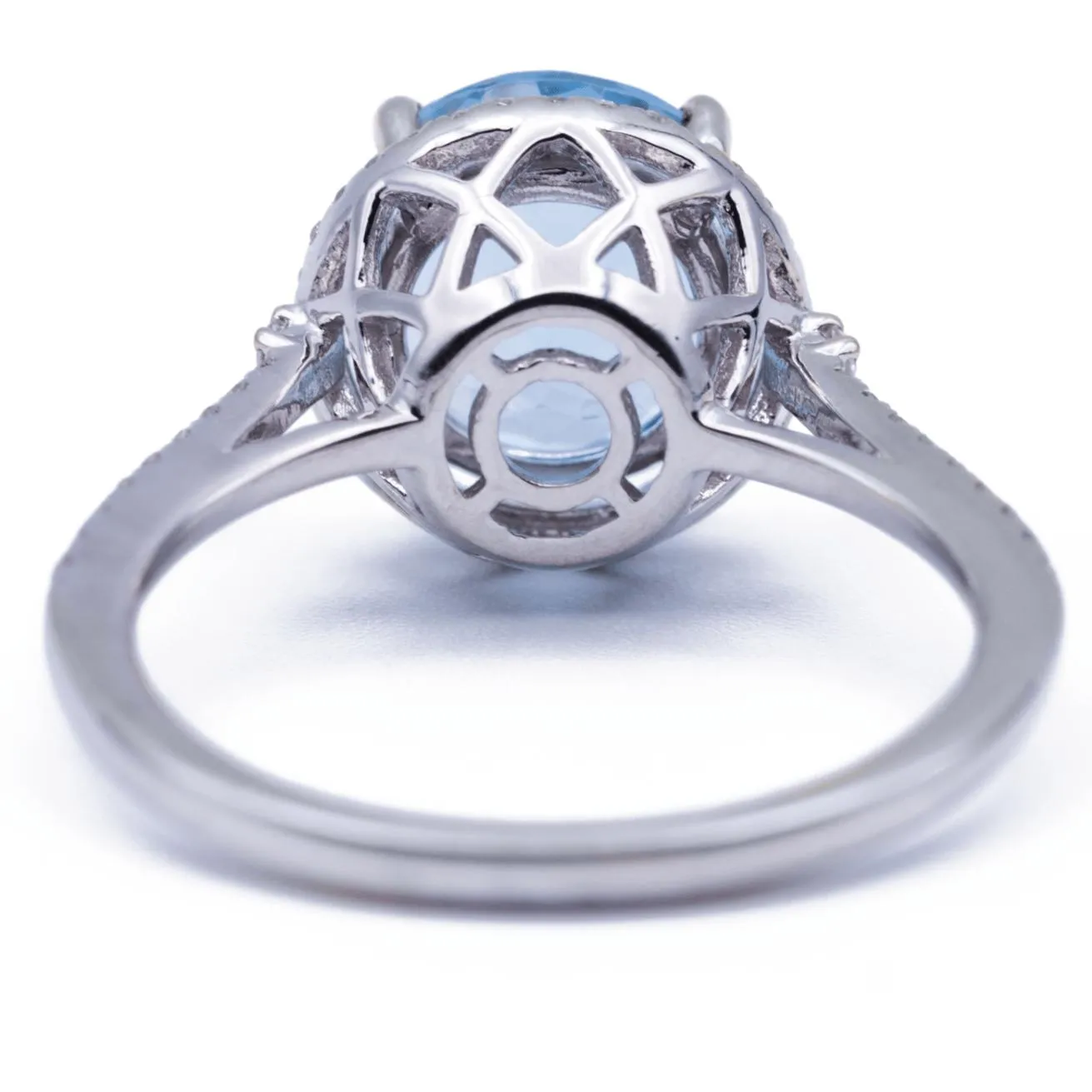 Natural Faceted Round AquaMarine 14k Solid White Gold with Diamond Shoulders and Halo Basket Setting 2.5 Carat Total Weight