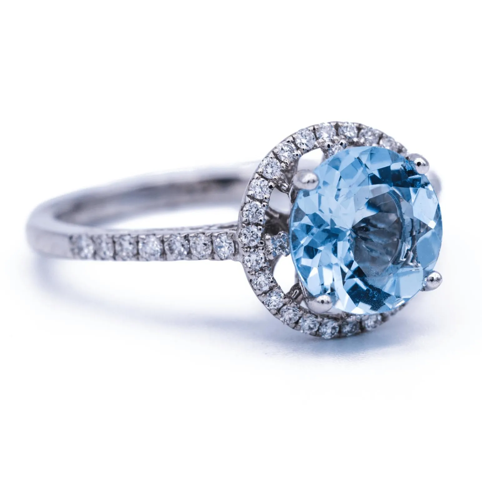 Natural Faceted Round AquaMarine 14k Solid White Gold with Diamond Shoulders and Halo Basket Setting 2.5 Carat Total Weight