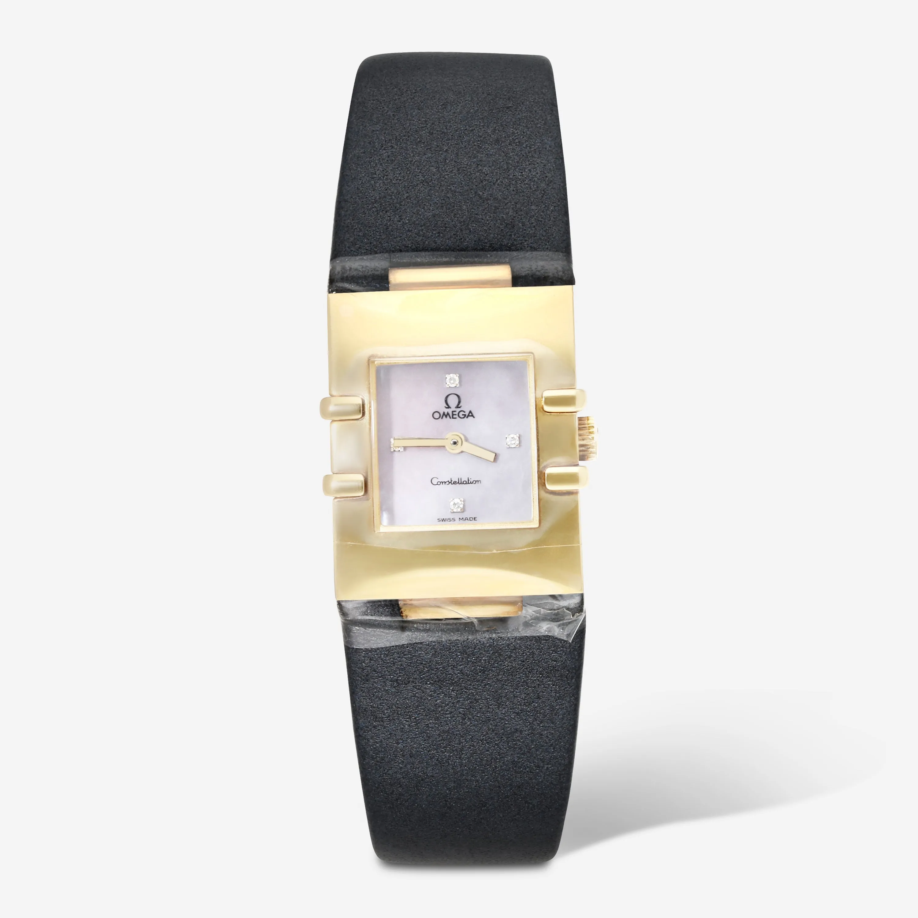 Omega Constellation Quadrua 18K Yellow Gold Mother of Pearl Quartz Ladies Watch 1631.79.69