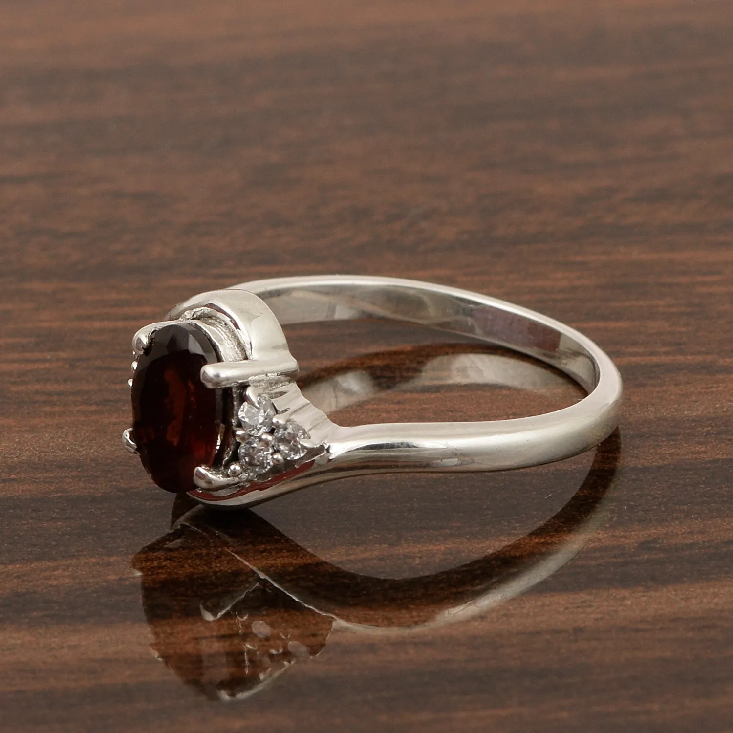 Oval Cut 1.5 Ctw Garnet Sterling Silver Solitaire Rings