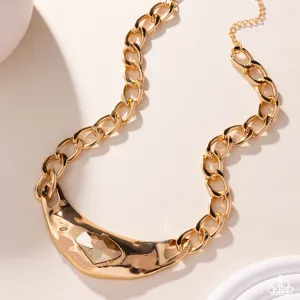 Peak of Pizzazz - Gold - Curb Chain Hammered Frame Golden Gem Paparazzi Short Necklace - 2025 Empower Me Pink Exclusive