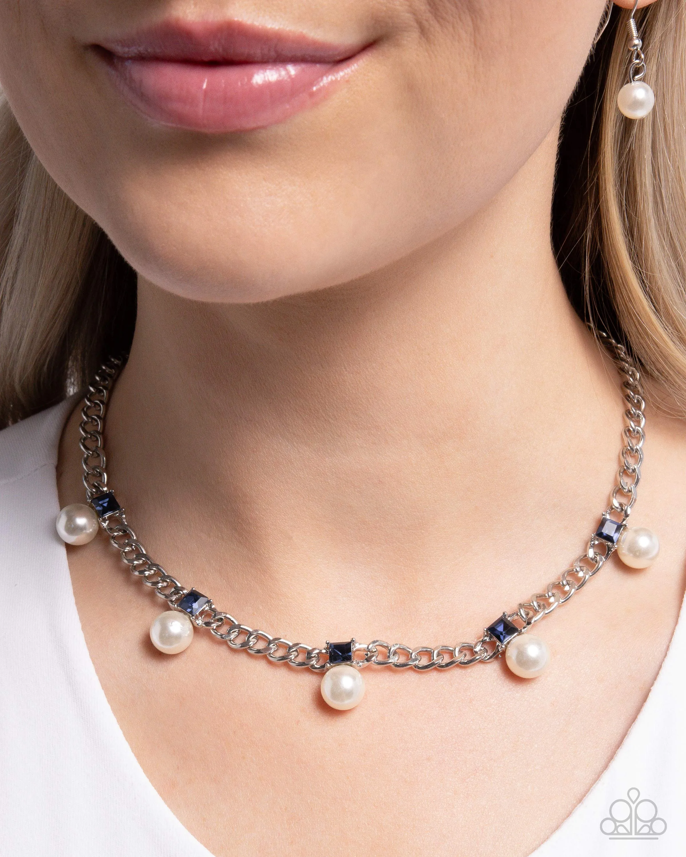 Pearl Pedestal - Blue (White Pearl) Necklace