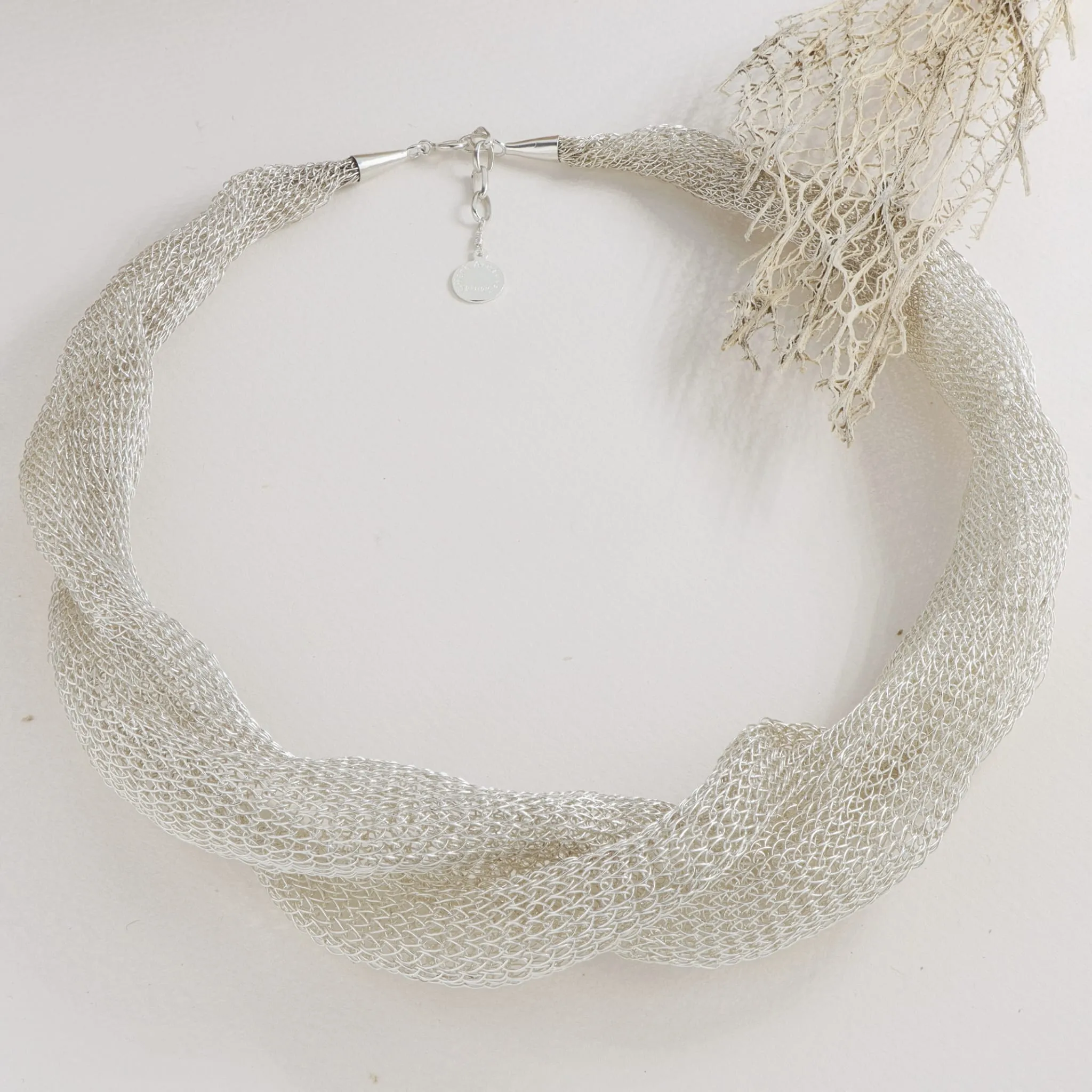 Phylum silver spiral necklace