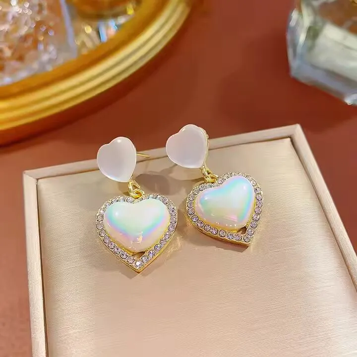 Preffers® Heart with Pearl & Diamond Earrings – Romantic & Sparkling