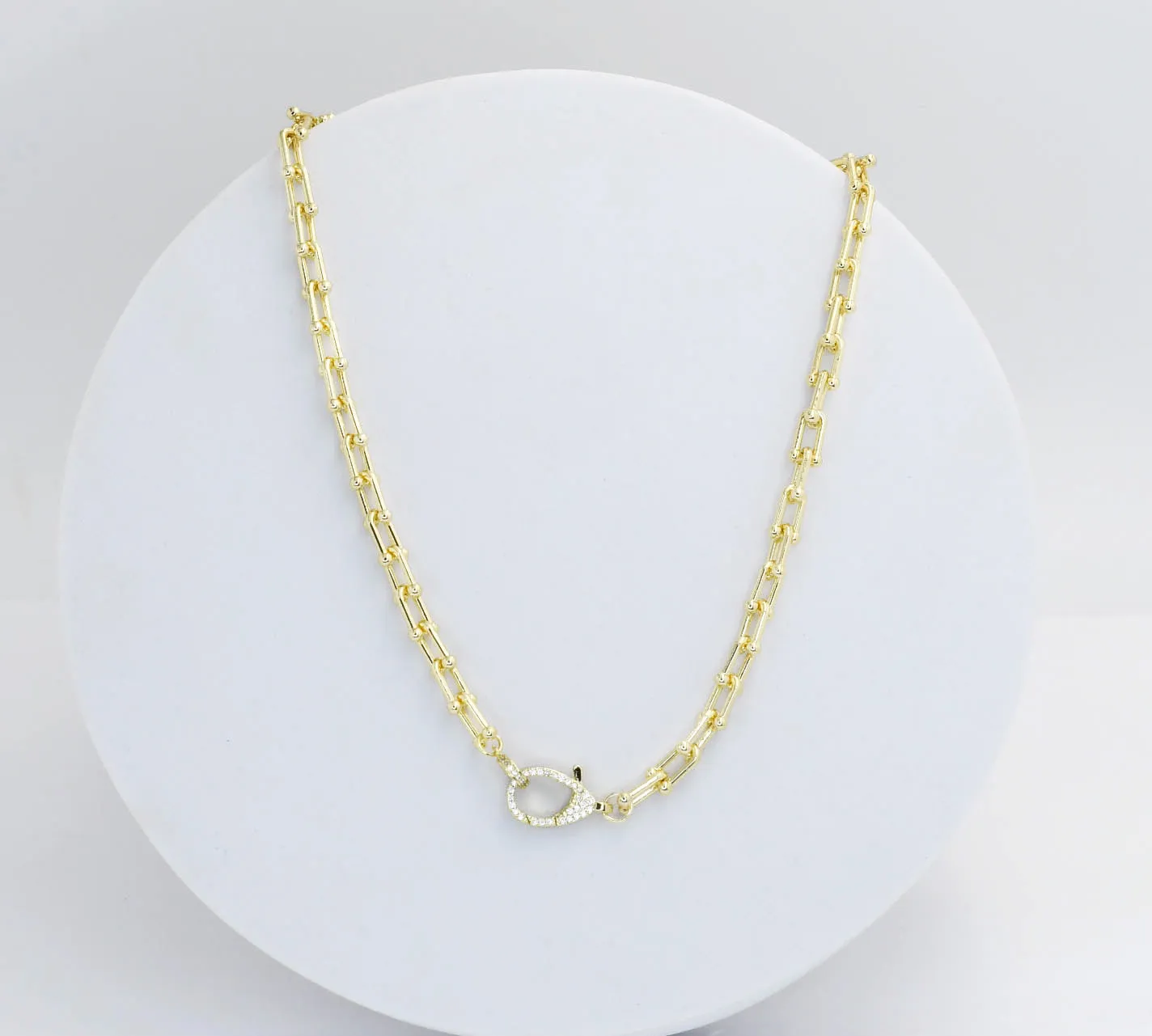 Radiant Lock Necklace R20