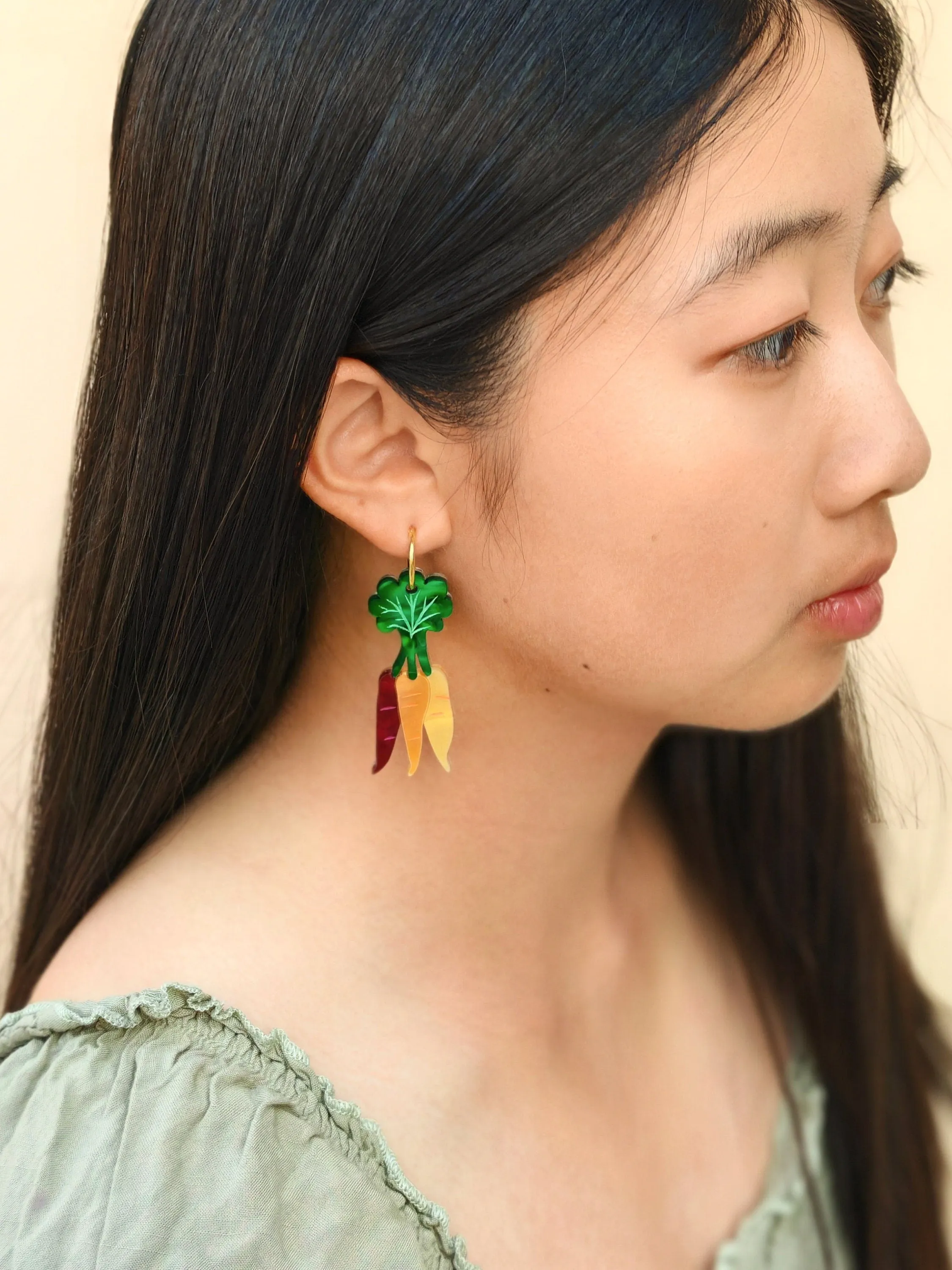 Rainbow Carrot Dangle