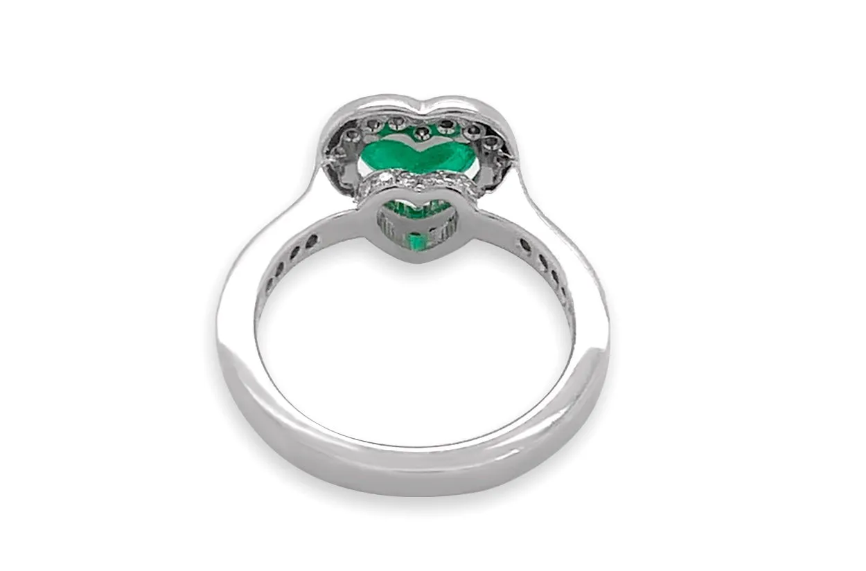Ring 18kt Gold Emerald Heart & Diamonds