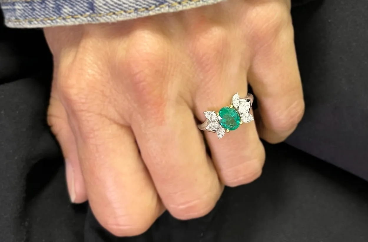 Ring 18kt Gold Majestic GIA Oval Emerald & Marquise Diamonds