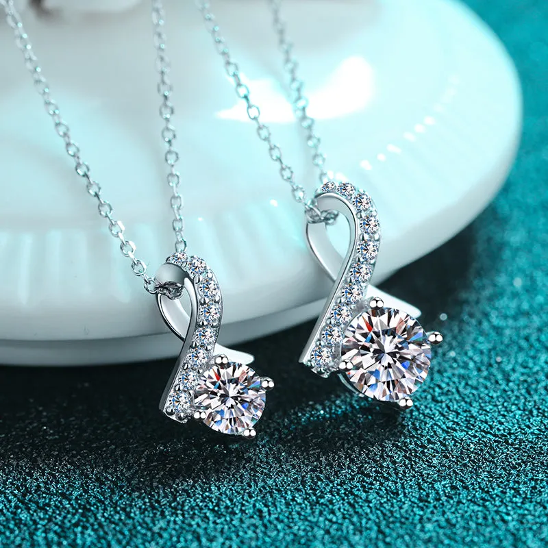 Round Cut Moissanite Diamond Pendant Necklace