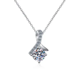 Round Cut Moissanite Diamond Pendant Necklace