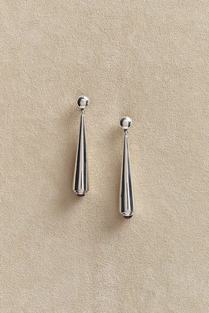 Secession Earrings in Garnet