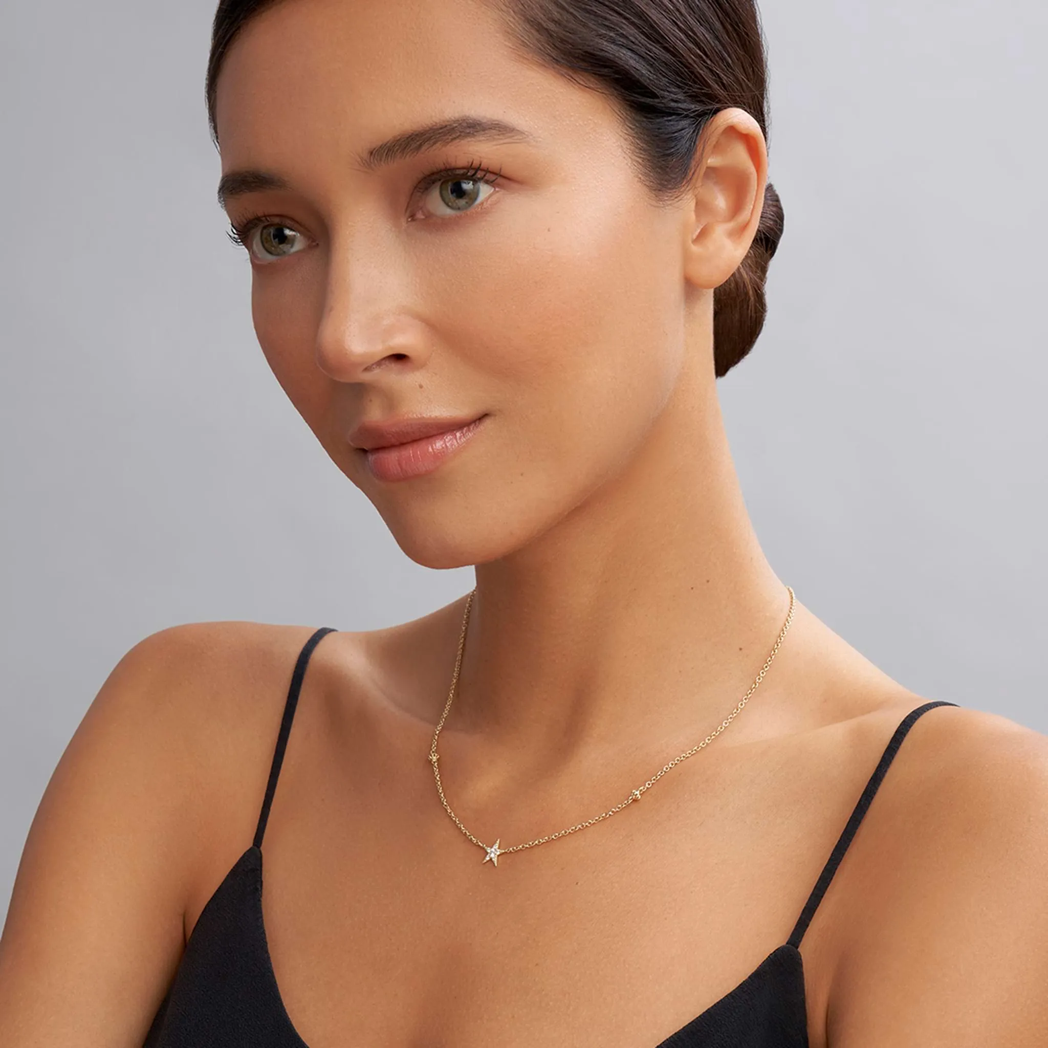 Signature Caviar 18K Gold and Diamond Star Chain Necklace