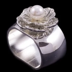 Single Pearl Napkin Ring Featuring Premium Crystal | Set of 4