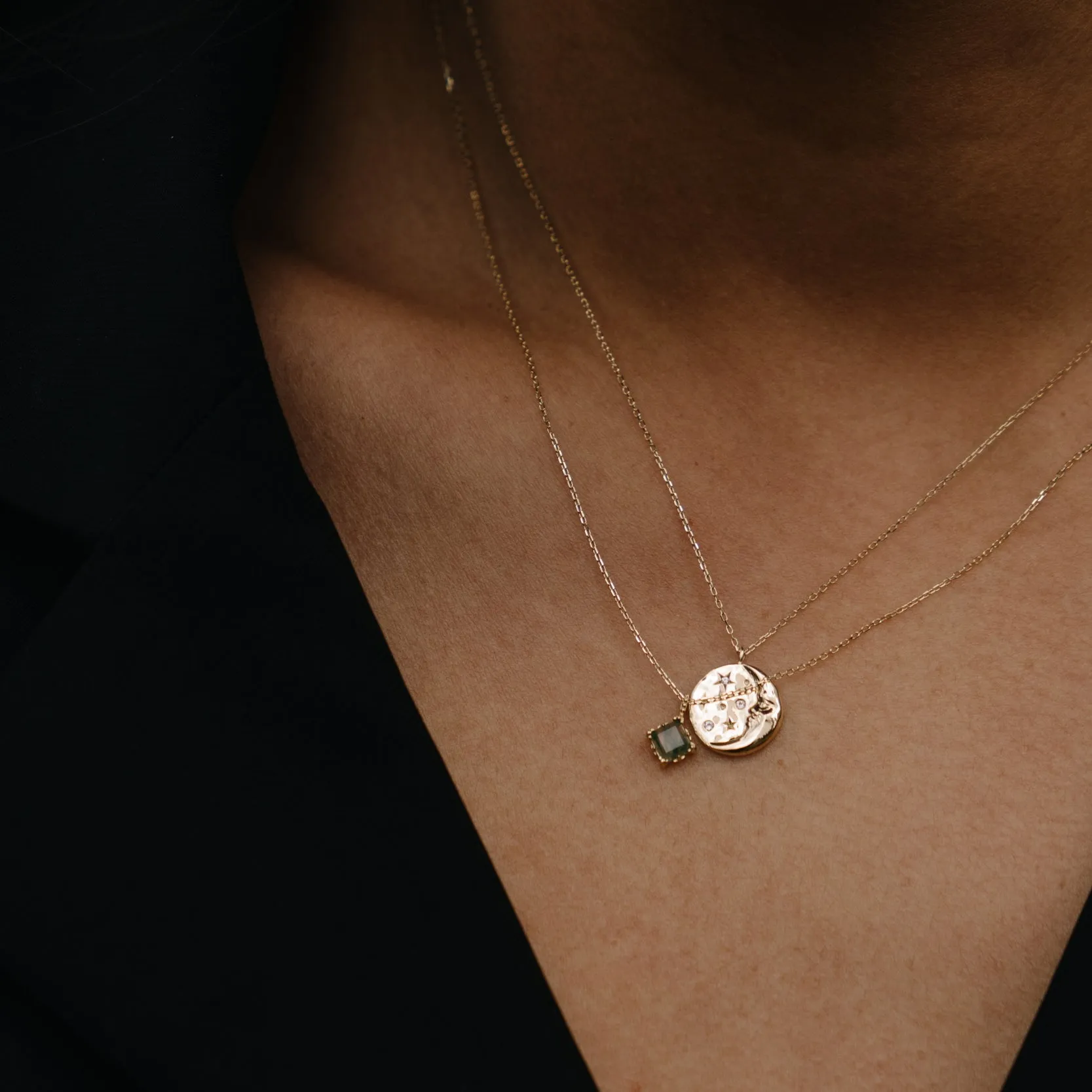 Solid Gold Aquatic Agate Necklace for Grounding