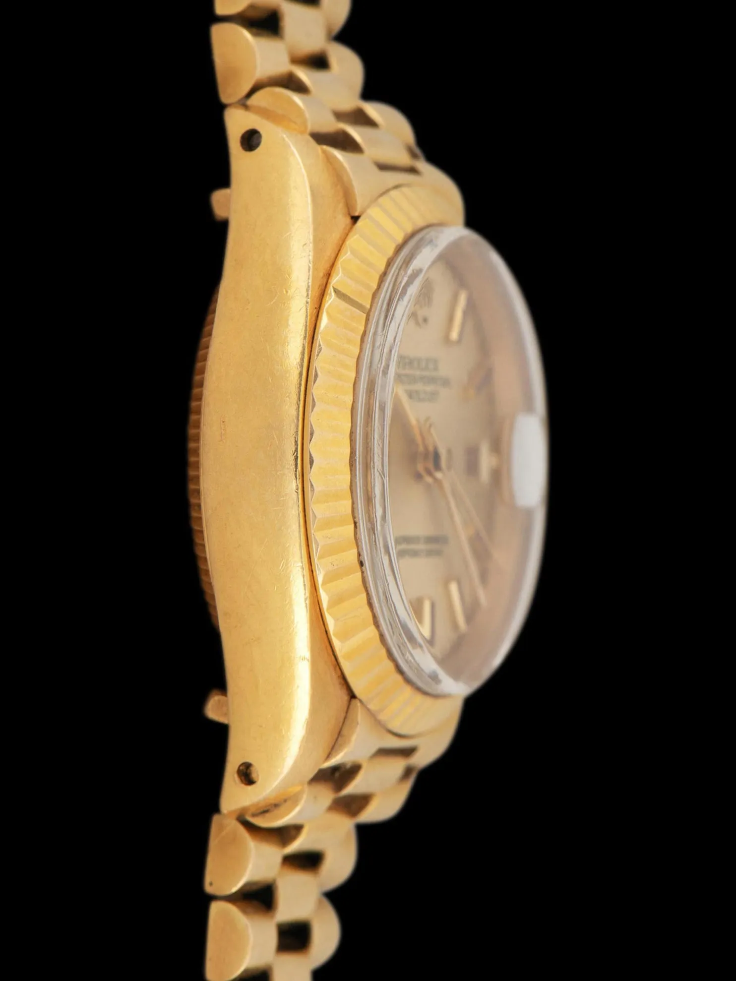 *Unpolished* 1974 Rolex Ladies Datejust 18K YG (Ref. 6917) Champagne "Sigma" Dial W/ Red Enamel Markers