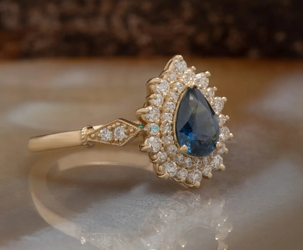 Vintage 1 carat blue green sapphire ring