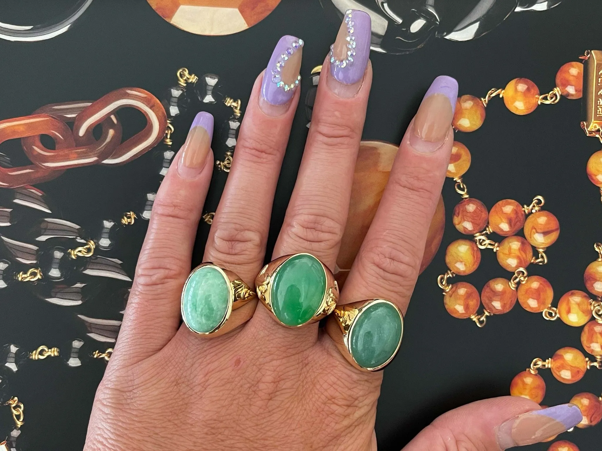 Vintage Large Men's Oval Pale Mottled Green Jade Ring - 14k Yellow Gold