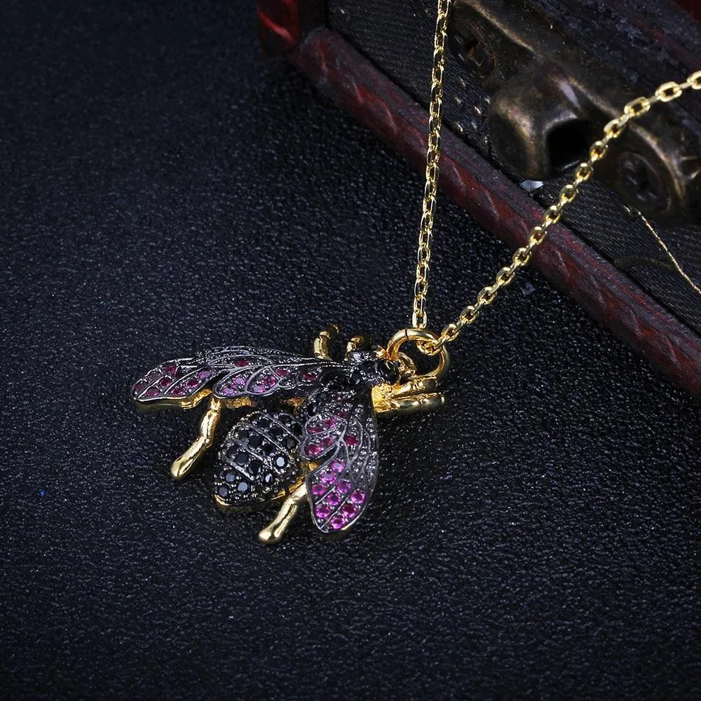 Women Fashion Gold Color Copper Necklace with Bee Shaped Pendant, Trendy Jewelry for Girls